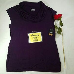 REEBOK SPORT TOP. NWT. SIZE XL